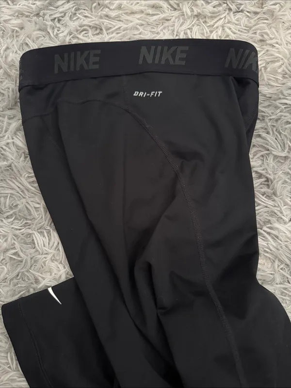 Nike Black Capri Dri-Fit Performance Leggings with Logo Waistband (XS) - Image 5