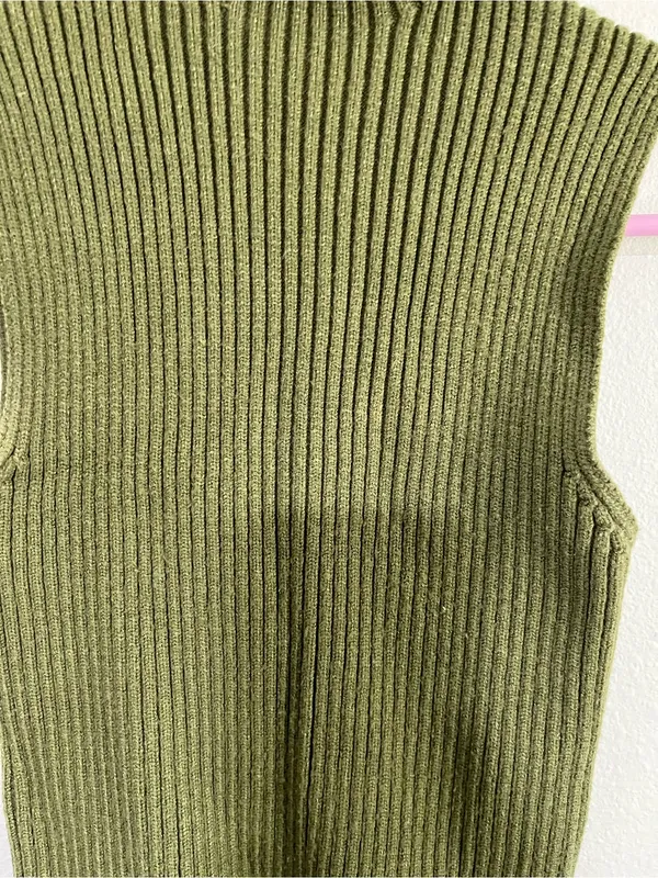 Zara Sleeveless Mock Neck Ribbed Crop Sweater - Olive Green Sleeveless Preppy S - Image 6