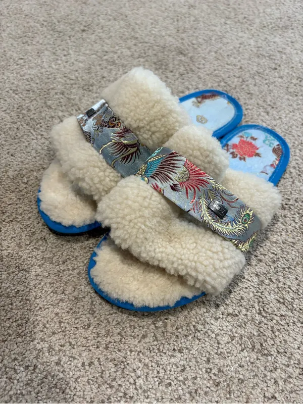 Australia Luxe Collective Blue Satin Sheepskin Slippers Women’s Size 8 - Image 4