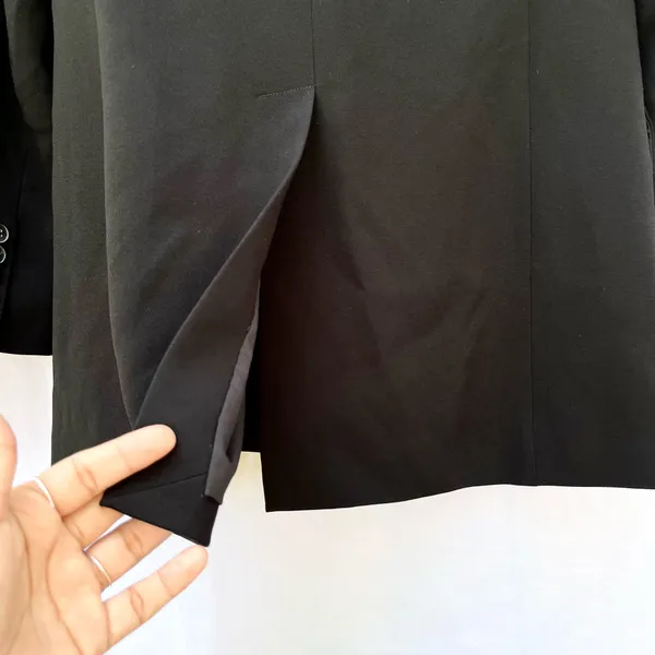 ARITZIA | BABATON BLACK DOUBLE BREASTED BLAZER SIZE 0 - Image 6