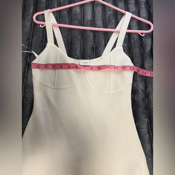 Abercrombie & Fitch Cream Knit Top - Image 6