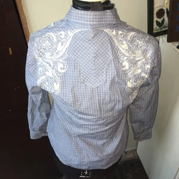 RU Cowgirl blue & white button down embroidered western shirt - Image 2