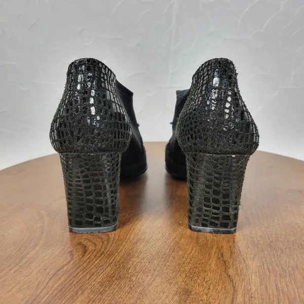 J Renee Women's Shoes 7 Black Leather Reptile Embossed Slip On Block Heel Bootie - Image 4