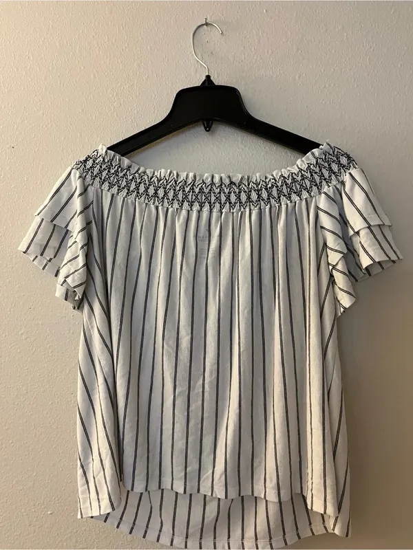 American Eagle striped off-the-shoulder top size XL - Image 4