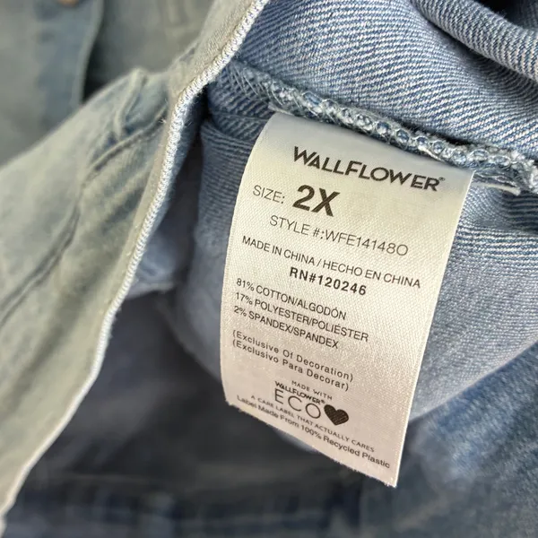Wallflower Faded Denim Jean Vest Button Front Medium Wash NWT Womens 2X - Image 4