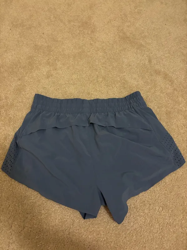 Athleta Hustle 3" Shorts - Image 11