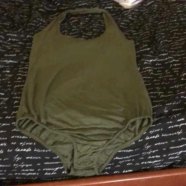 BOOHOO Olive Green Basic Halter Bodysuit - Image 4