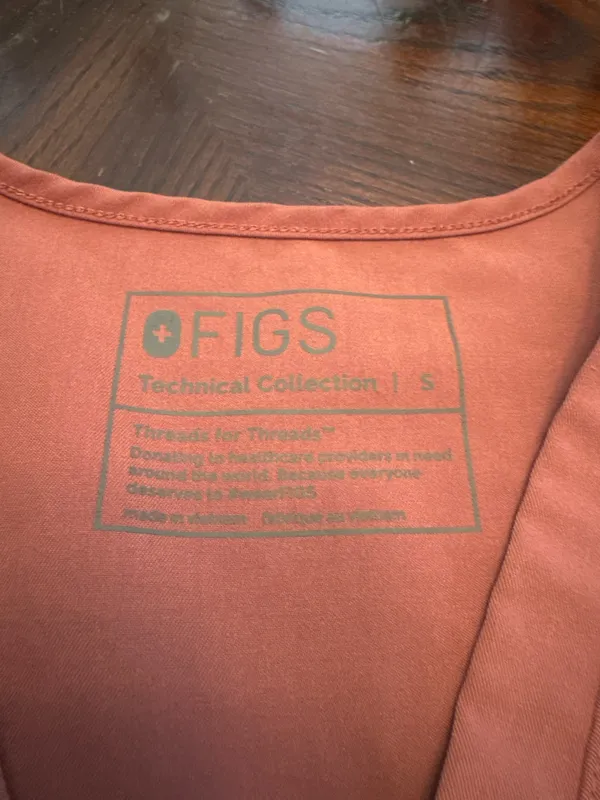 FIGS Scrubs Set - Image 5