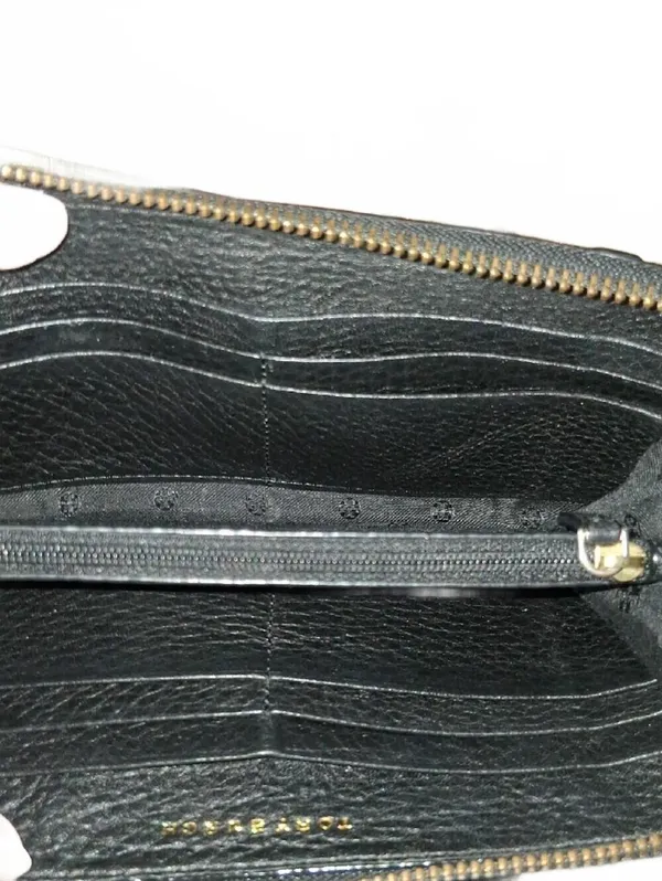 Tory Burch Black Pebbled Leather Zip Wallet with Large Embossed Logo - Image 9