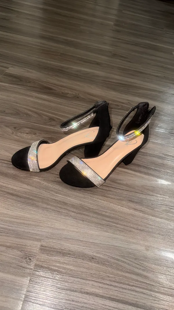 Windsor Heels - Image 3