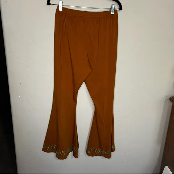 Yak N Yeti Rust Orange Pull On Boho Bell‎ Bottom Flare Asymetrical Hem Pants - Image 7