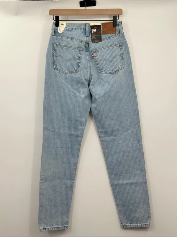 Levis 501 81 Jeans Womens 25x31 NWT Light Indigo Pattern High Rise $128‎ - Image 4