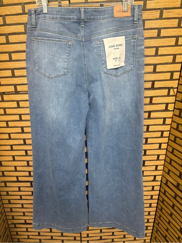 Love soho denim flare leg jeans size 17 - Image 2