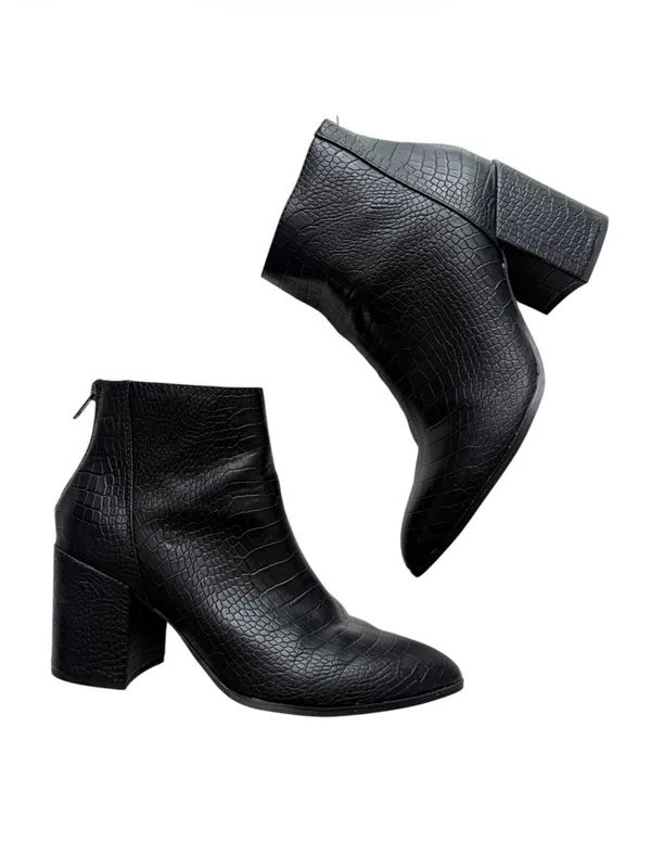 Steve Madden Julianne Black Crocodile Embossed Leather Ankle Boots Size 8 - Image 2