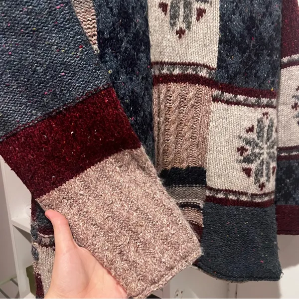 Vintage American Eagle Wool Sweater - Image 5