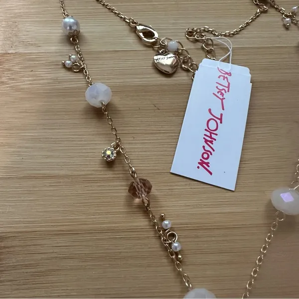 Betsey Johnson Jeweled Heart Pendant Chain Necklace Goldtone with Pink Flowers - Image 3