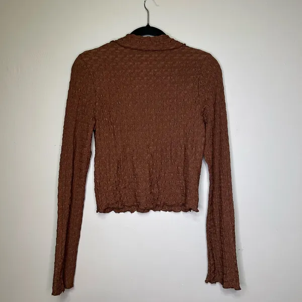 Francesca’s brown textured top in M - Image 9