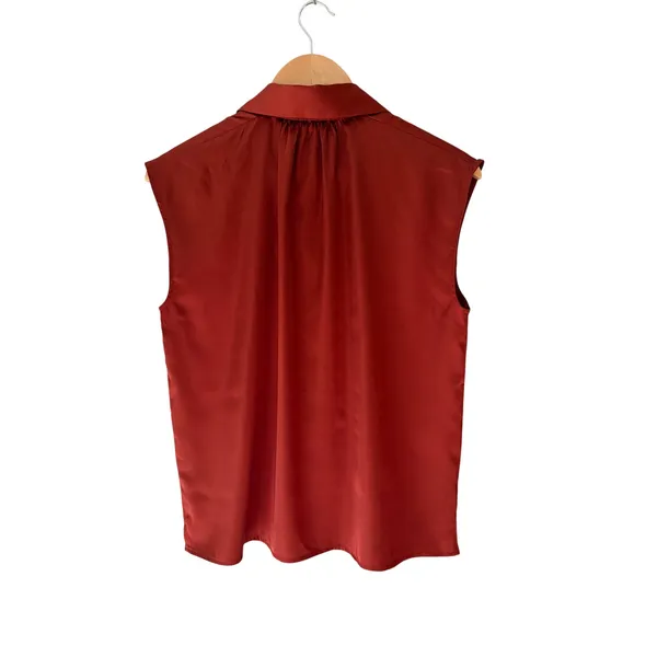 Banana Republic Rust Red Sleeveless Blouse Small Oversized Collar Button Front - Image 7