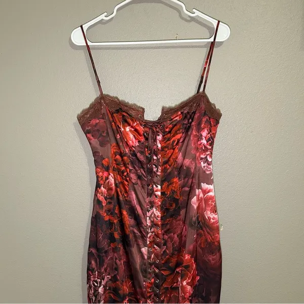 NEW Meshki Floral Lace Up Satin Midi Dress Women’s Size Large - Image 6