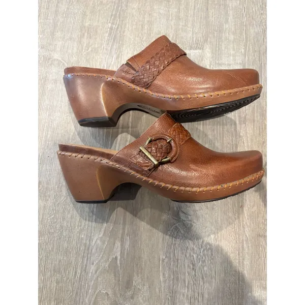 Nurture Brown Leather Braided Buckle Clogs Mules Womens 9.5 Block Heel‎ Shoes - Image 3