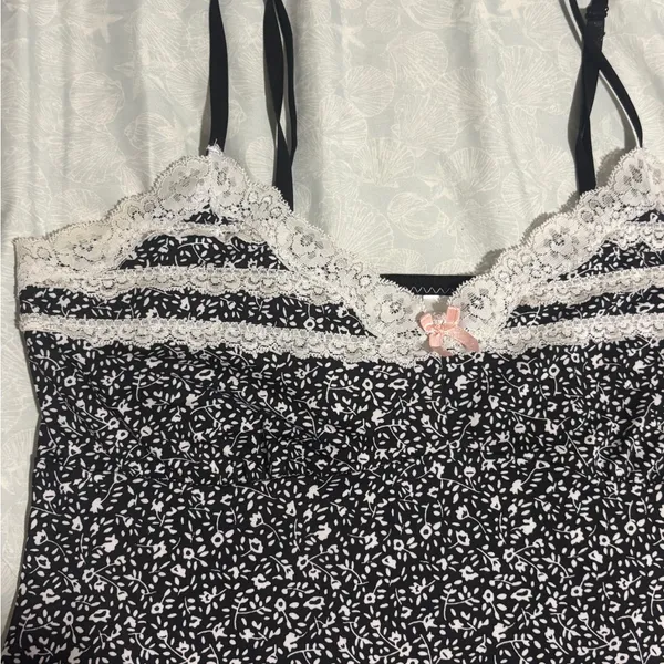 Marilyn Monroe Floral Lace Trim Cami Top - Image 4
