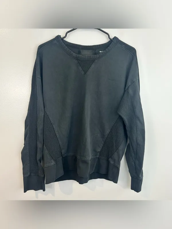 Athleta Black Long Sleeve Mesh Cruise Crewneck Sweatshirt Size Large - Image 3