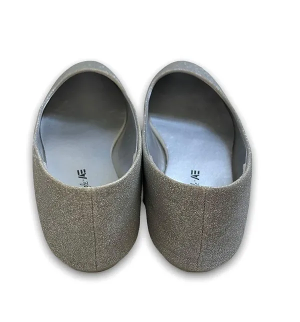 American Eagle, size 6.5, silver sparkler ballet flats - Image 4