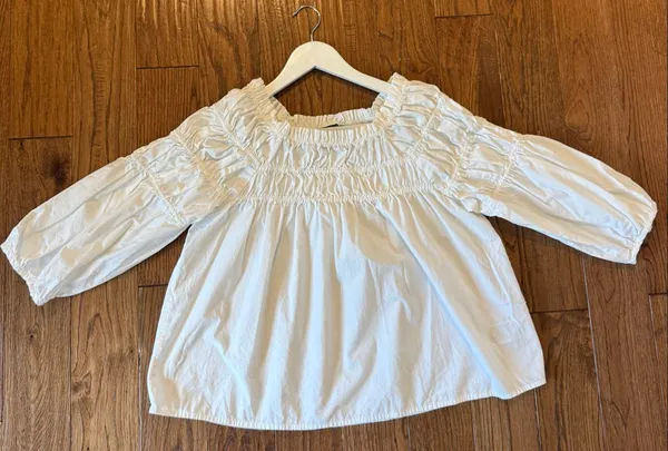 Gap white smocked poplin cotton top size small - Image 6