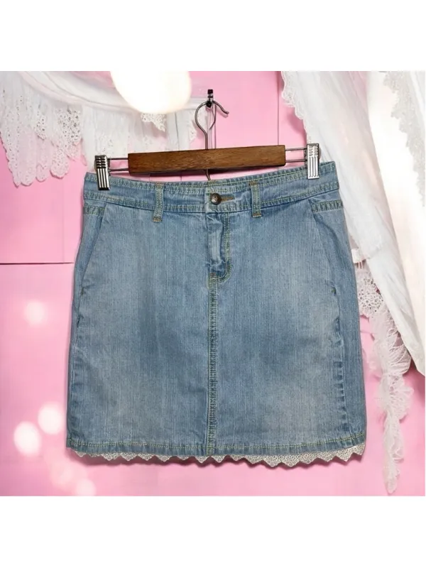 Tommy Hilfiger Y2K Low Rise Lace Trim Denim Mini Skirt Size 4 - Image 2