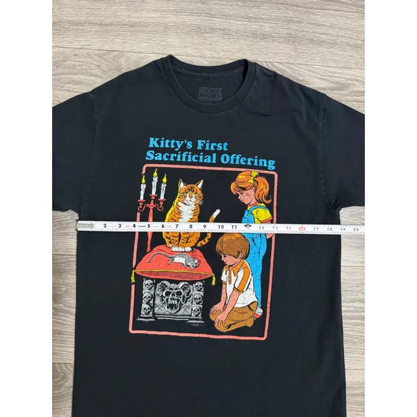 Steven Rhodes Kittys First Sacrificial Offering Black Graphic T-Shirt M Women - Image 6