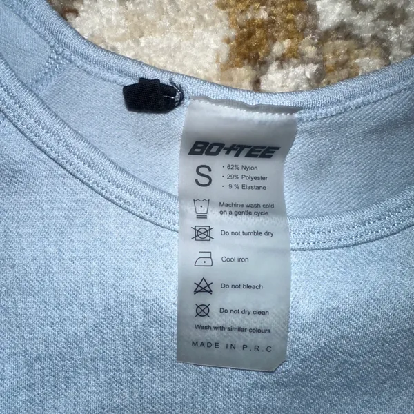 Bo&Tee Athletic Seamless Contour Crop Top Short Sleeve - Image 2