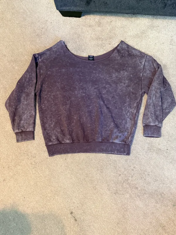 Urban Outfitters Purple Acid Wash Champion Off The Shoulder Sweatshirt Size S/M - Image 4