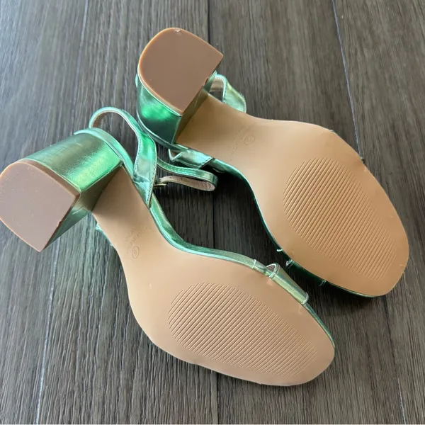 Lulu's Metallic Green Block Heel Sandals - Image 4