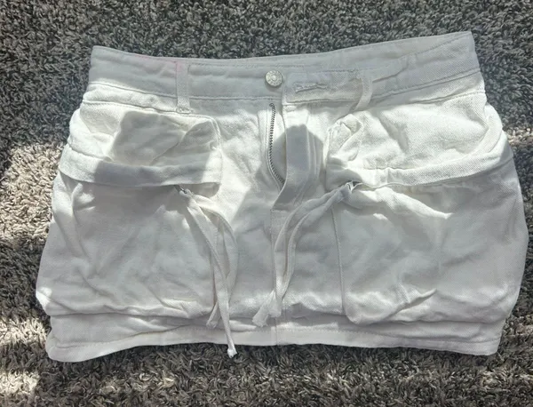 Revolve White mini skirt - Image 2