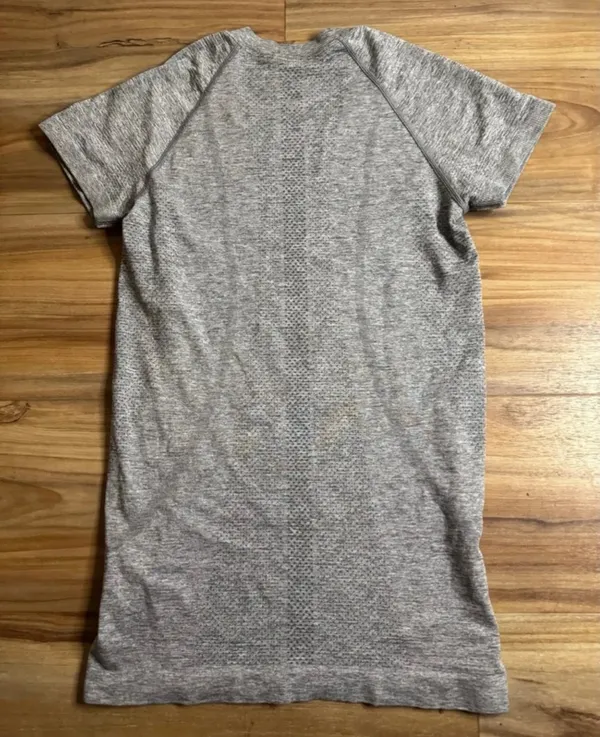 Lululemon Swiftly Tech Short Sleeve - Image 2