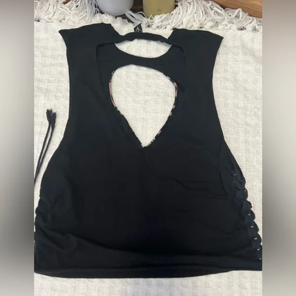 Windsor cut-out front and back Moto top with lace-up sides and cinched hem. - Image 2