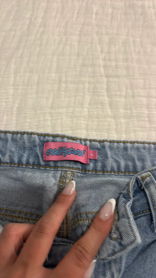 Low-Rise Edikted Jeans Raelynn - Image 3