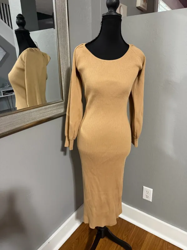 Olia Ribbed Scoop Neck Neutral Midi Dress Size Large. - Image 2