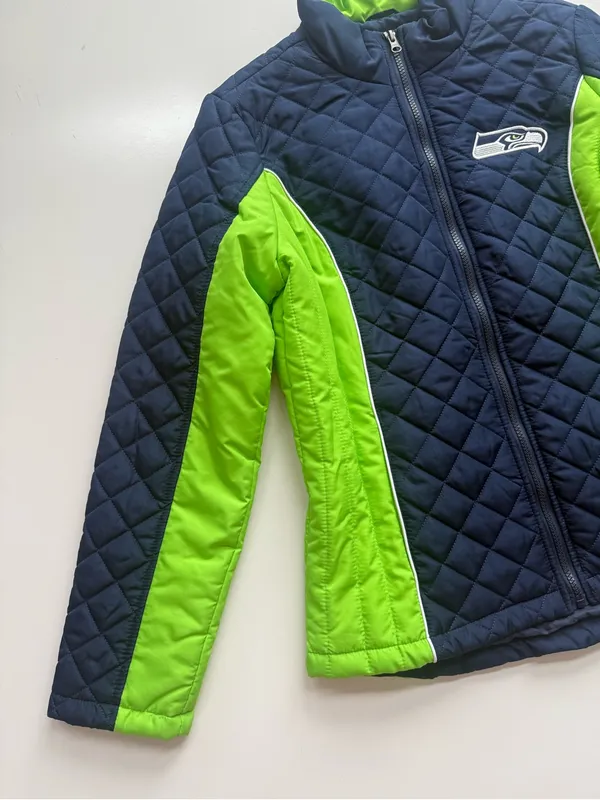 NFL Seahawks Quilted Coat Size Medium - Image 4