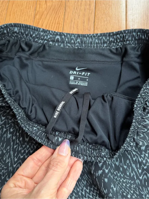 Nike 10K Dri-FIT Running Shorts Black Grey Static Print Mesh Trim Women's Large - Image 3