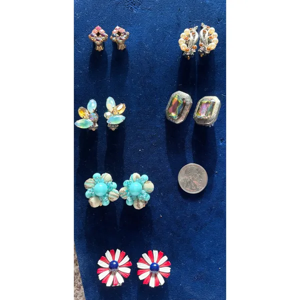 Vintage Daisy Metal Flower Earrings MOD Red White Blue MCM Clip on - Image 3