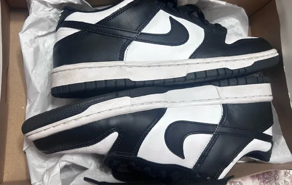 Nike Dunk Low Panda sneakers in black & white, size US 6.5Y #dunks #panda - Image 5