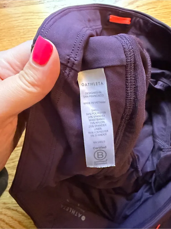 Athleta run with it purple shorts size large - Image 5