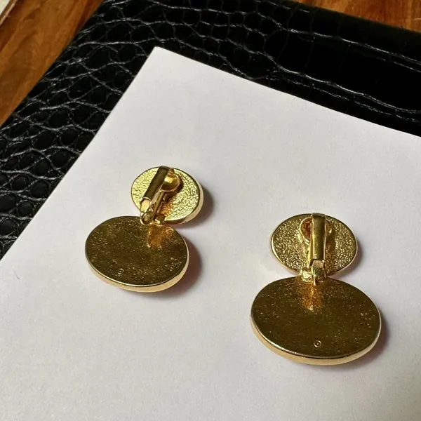 Signed Avon - Gold Tone / Pink Rhinestone Clip-on Clip On Earrings - Image 6