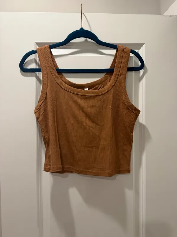 Brown Square-Neck Cropped Tank Top - Image 2