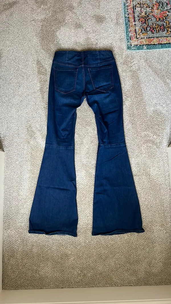 Flare Jeans - Image 3