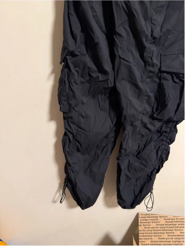 Lululemon Dance Studio Relaxed-Fit Mid-Rise Cargo Pant Black 2024- Size Medium - Image 6