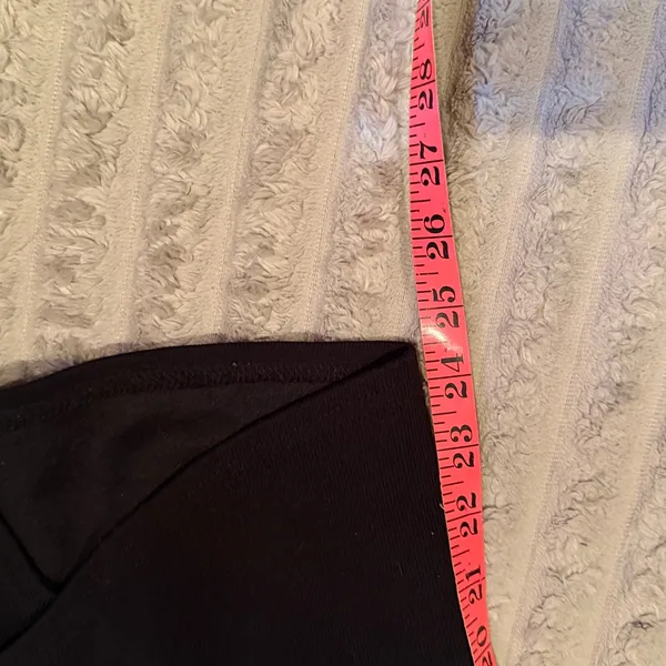 Trendy Queen Black Cropped Wide Leg Pants Tulip Hem Pockets Medium - Image 5