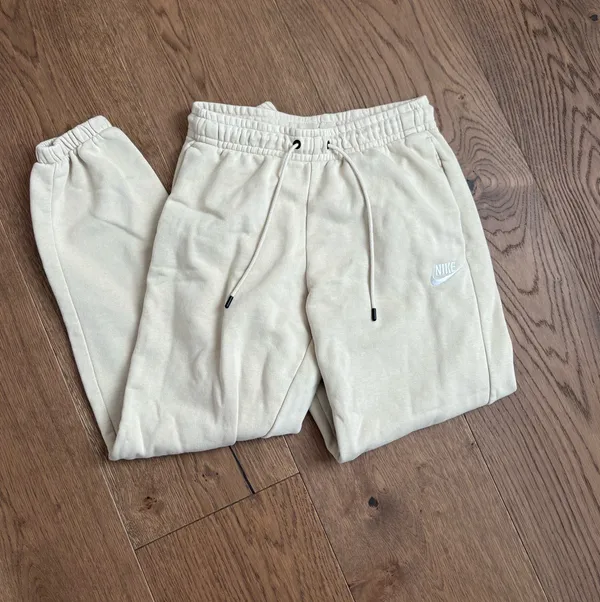 Nike Sweatpants Jogger - Image 2