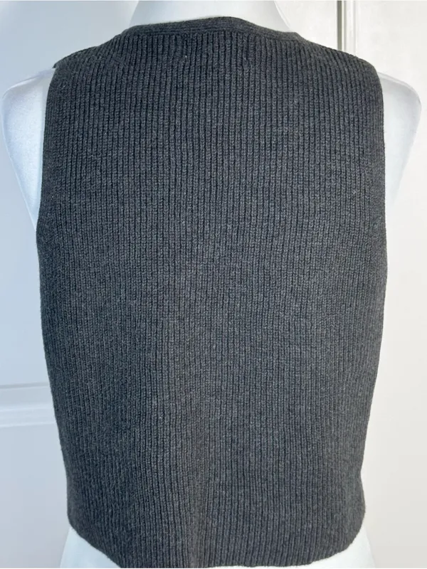 Universal Threads Sweater Vest M Grey Ribbed Button Front 90s Minimalist Preppy - Image 6